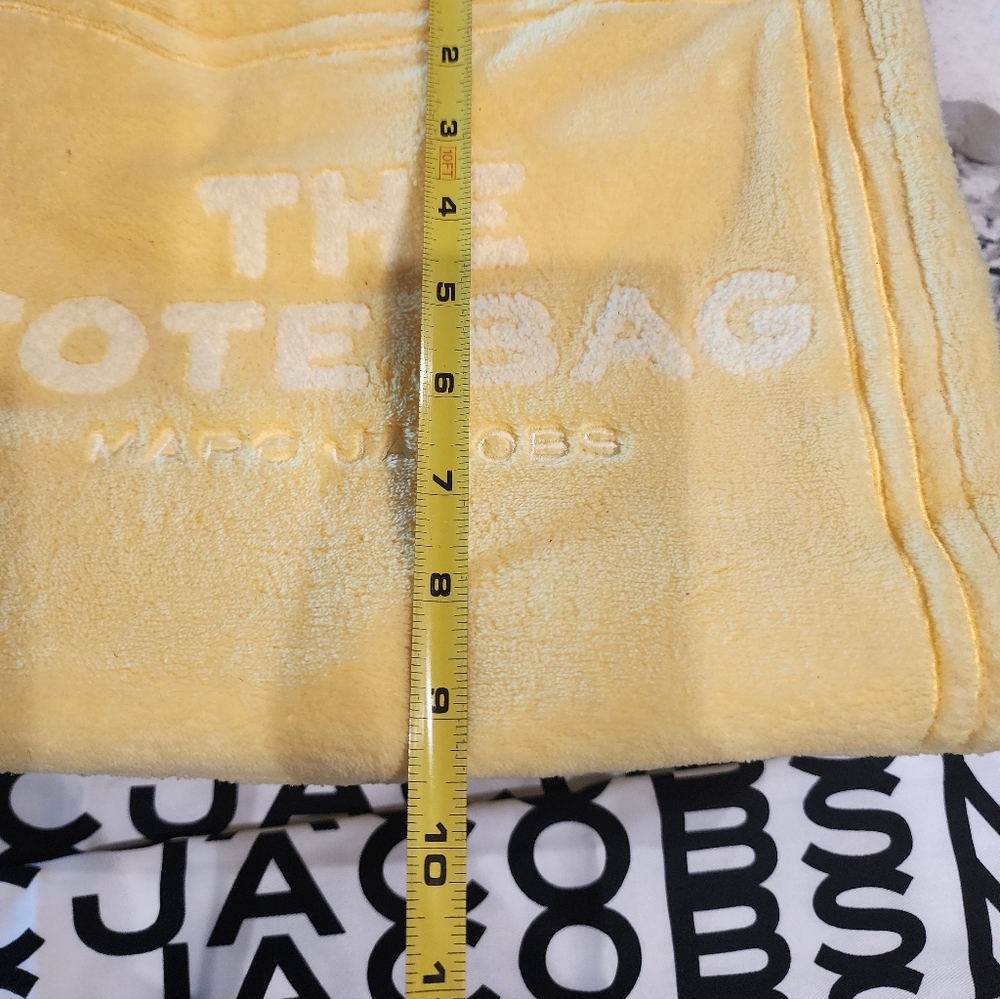 Marc Jacobs Soft Yellow Tote - Picture 9 of 10